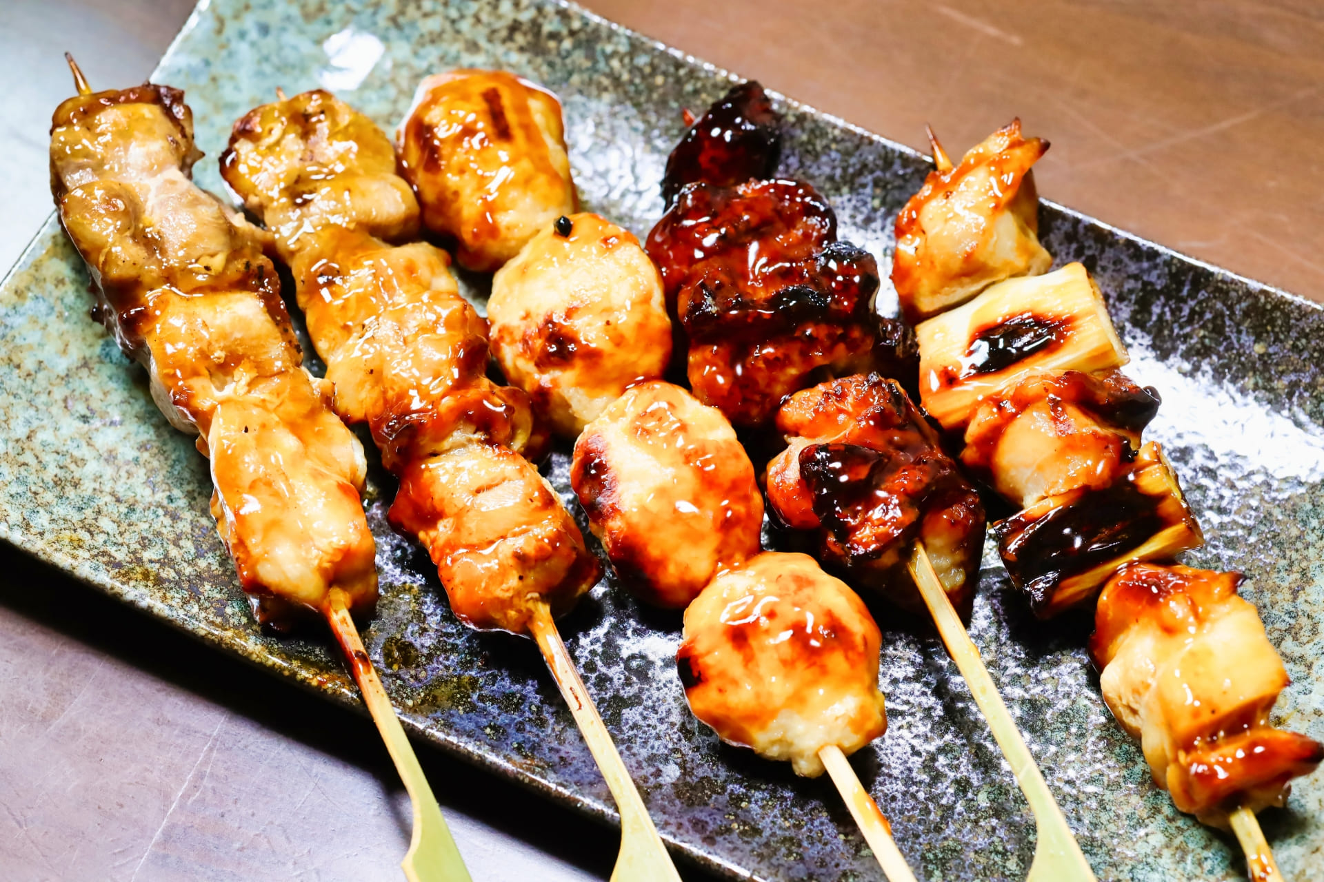 比内鶏比内鶏盛り合わせタレ画像